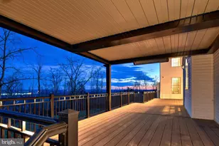 19 Donna Dr, Flemington, NJ 08822 - Photo 5