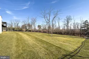 19 Donna Dr, Flemington, NJ 08822 - Photo 77