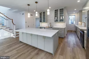 17 Wilson St, Lambertville, NJ 08530 - Photo 9