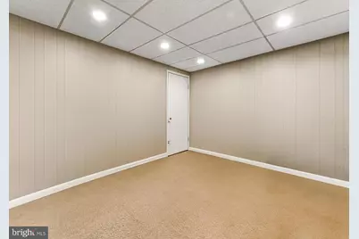 8 Chelsea Circle, Flemington, NJ 08822 - Photo 29