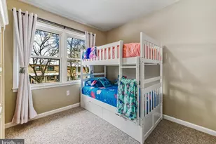 8 Chelsea Cir, Flemington, NJ 08822 - Photo 17