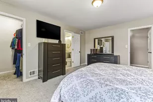 8 Chelsea Cir, Flemington, NJ 08822 - Photo 21