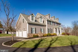 4 Ashton Ct, Flemington, NJ 08822 - Photo 3