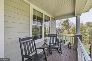 625 Heath Ct, Lambertville, NJ 08530 - Photo 3