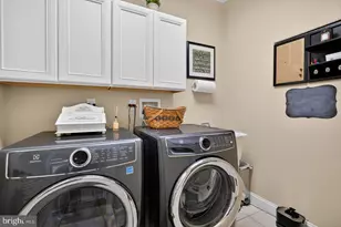 411 Sergeant Dr, Lambertville, NJ 08530 - Photo 25
