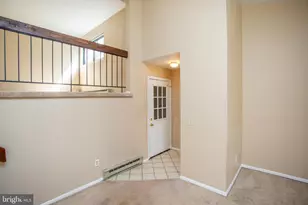 52 Hillside Ct, Clinton, NJ 08809 - Photo 3