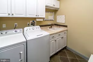 301 Holcombe Way, Lambertville, NJ 08530 - Photo 37