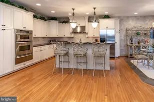 301 Holcombe Way, Lambertville, NJ 08530 - Photo 23