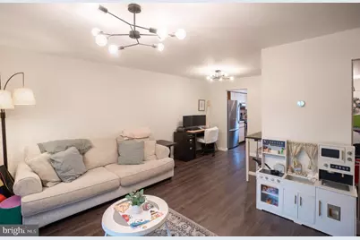 330 Phoebe Court, Three Bridges, NJ 08887 - Photo 7
