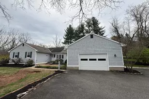 42 Welisewitz Rd, Ringoes, NJ 08551 - Photo 1