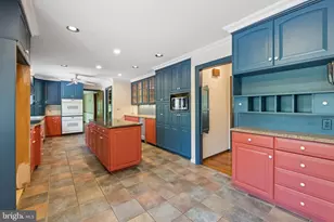 7 Horseshoe Rd, Whitehouse Station, NJ 08889 - Photo 15