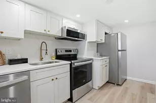 164 York St, Lambertville, NJ 08530 - Photo 5