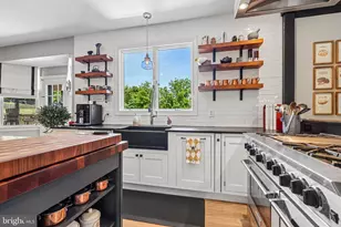 18 Steeple View Ct, Lambertville, NJ 08530 - Photo 3