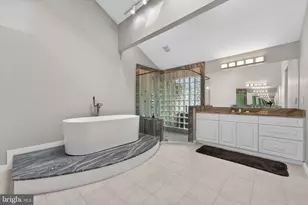 9 N North Star Dr, Annandale, NJ 08801 - Photo 27