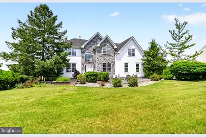 32 Ferris Wheel Drive, Lambertville, NJ 08530 - Photo 3