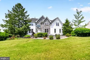 32 Ferris Wheel Dr, Lambertville, NJ 08530 - Photo 3