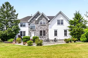 32 Ferris Wheel Dr, Lambertville, NJ 08530 - Photo 1