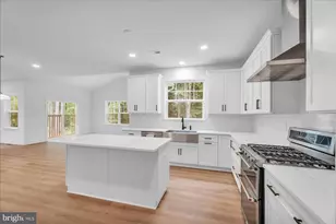 35 Barbertown Point Breeze Rd, Frenchtown, NJ 08825 - Photo 15