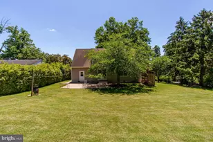 117 Circle Dr S, Lambertville, NJ 08530 - Photo 37