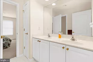 12 Manchur Ct, Flemington, NJ 08822 - Photo 29