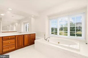 12 Manchur Ct, Flemington, NJ 08822 - Photo 23