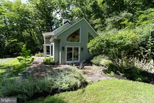 21 Old River Rd, Lambertville, NJ 08530 - Photo 17