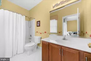10 Claridge Ln, Flemington, NJ 08822 - Photo 23