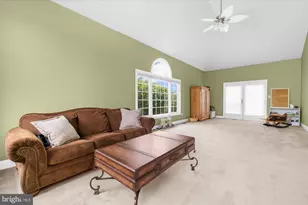 10 Claridge Ln, Flemington, NJ 08822 - Photo 17