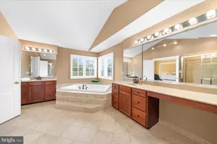 10 Claridge Ln, Flemington, NJ 08822 - Photo 21