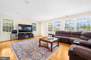 9 Mills Ct, Flemington, NJ 08822 - Photo 23