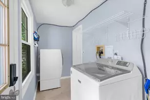 9 Mills Ct, Flemington, NJ 08822 - Photo 17