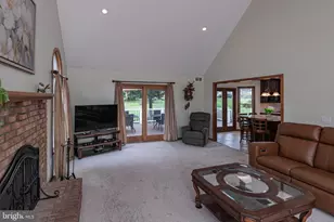 9 Summershade Ln, Ringoes, NJ 08551 - Photo 17