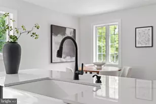 300 Rock Rd E, Lambertville, NJ 08530 - Photo 13