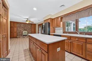8 Meadowlark Way, Ringoes, NJ 08551 - Photo 7