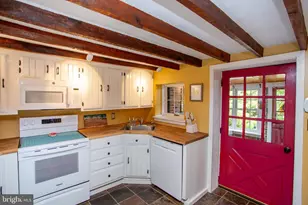28 Brunswick Ave, Lambertville, NJ 08530 - Photo 15