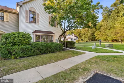 16 Carlyle Court, Robbinsville, NJ 08691 - Photo 3