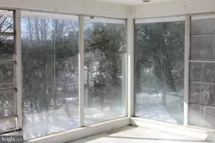 1048 River Rd, Ewing Township, NJ 08628 - Photo 9