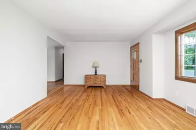 10 Whitman Road, Hamilton Township, NJ 08619 - Photo 5