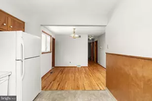 10 Whitman Rd, Hamilton Township, NJ 08619 - Photo 9
