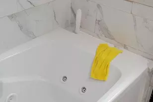 27 Hollywood Ave, Trenton, NJ 08609 - Photo 9