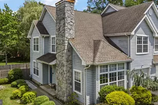 41 Haymarket Ct, Cranbury Township, NJ 08512 - Photo 3