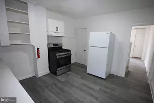 270 Hills Pl, Trenton, NJ 08611 - Photo 9