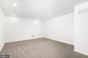 37 Kay Chiarello Wy, Hamilton Township, NJ 08690 - Photo 31