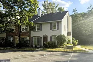 40 Chambord Ct, Hamilton Township, NJ 08619 - Photo 3