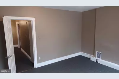 411 N Montgomery Street, Trenton, NJ 08618 - Photo 15