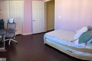 1047 Halifax Pl, Hamilton Township, NJ 08619 - Photo 17