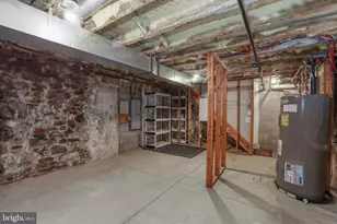 242 Centre St, Trenton, NJ 08611 - Photo 19