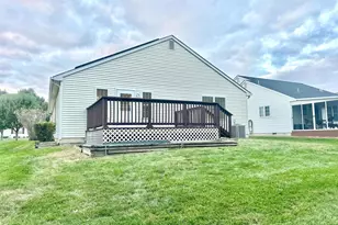 56 Holiday Ct, Ewing Township, NJ 08638 - Photo 3