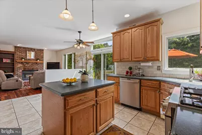 32 W Kincaid Drive, West Windsor Township, NJ 08550 - Photo 13