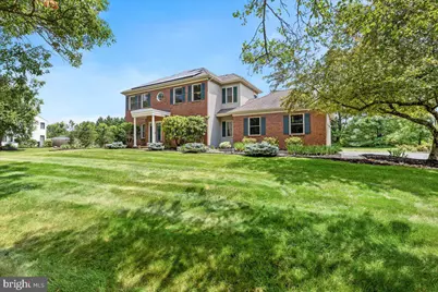 32 W Kincaid Drive, West Windsor Township, NJ 08550 - Photo 3
